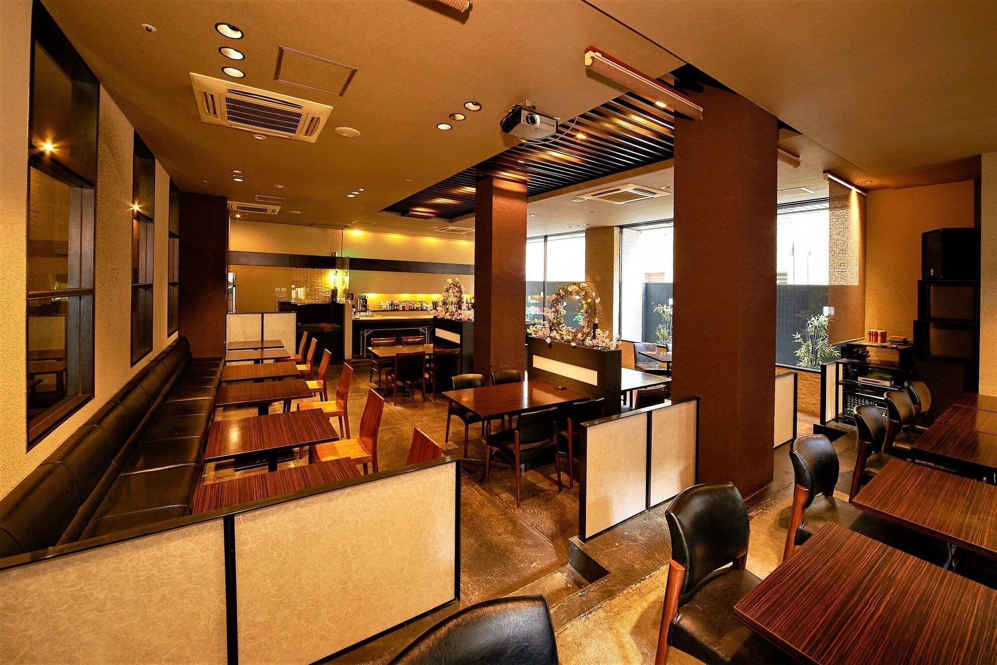 Toyo Hotel 3*