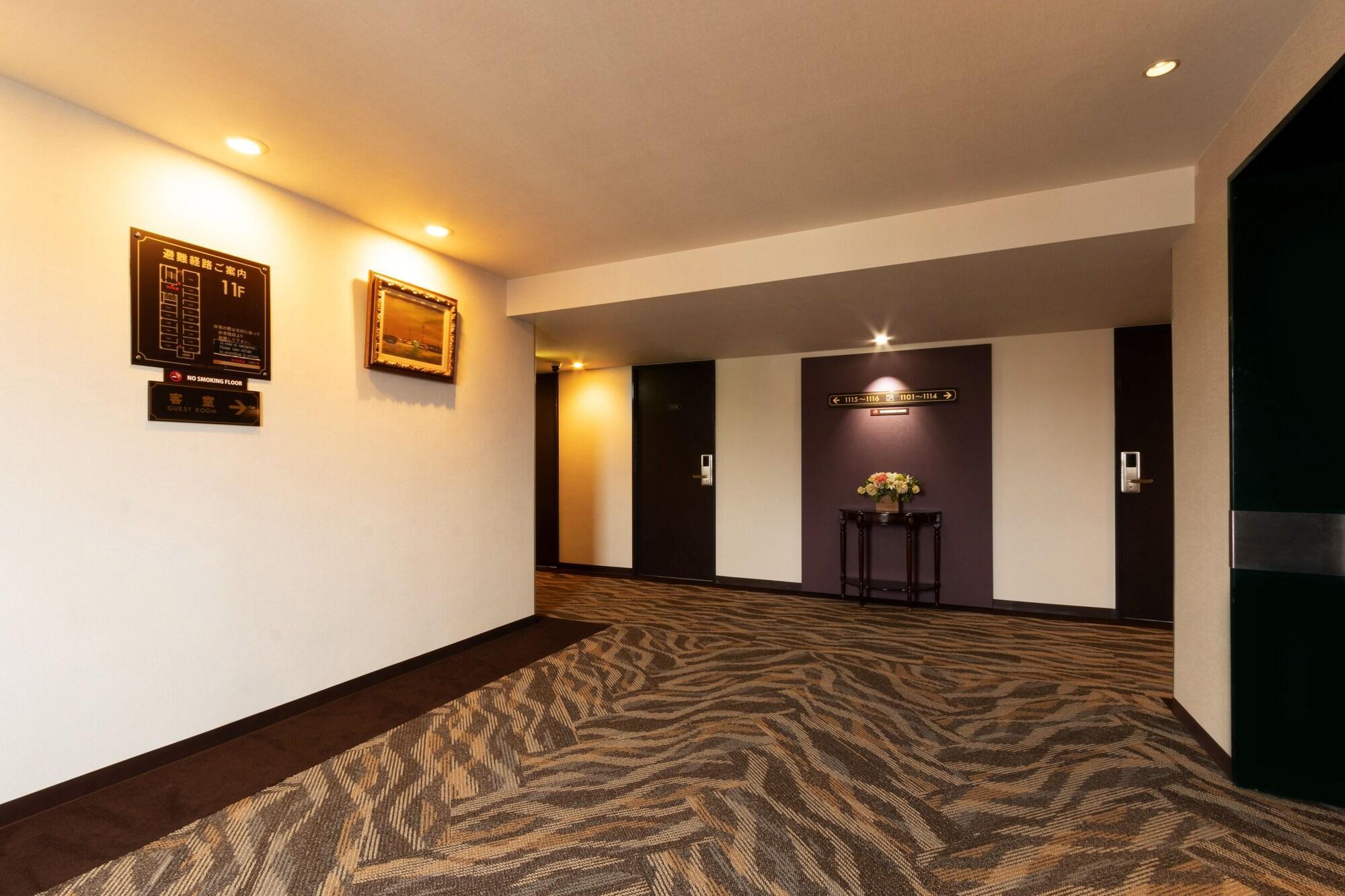 Hotel Toyo 3*