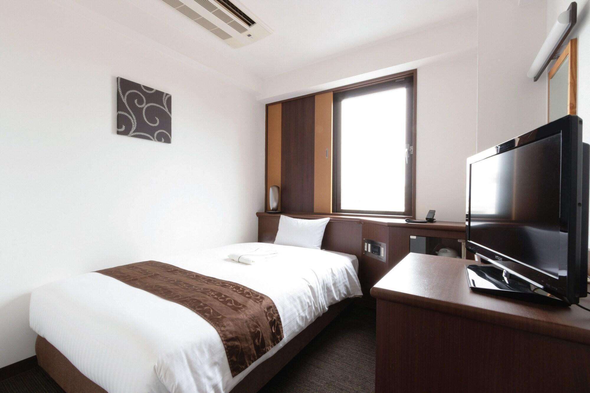 Toyo 3* Fukuoka (Fukuoka)